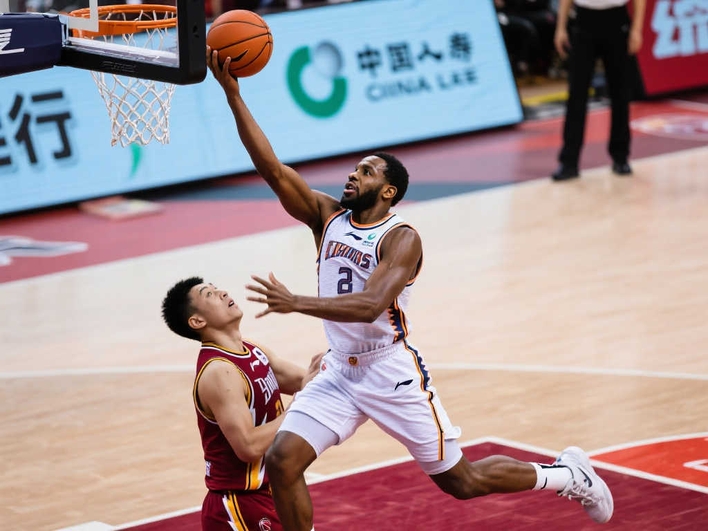 福登甚至只 福登甚至只